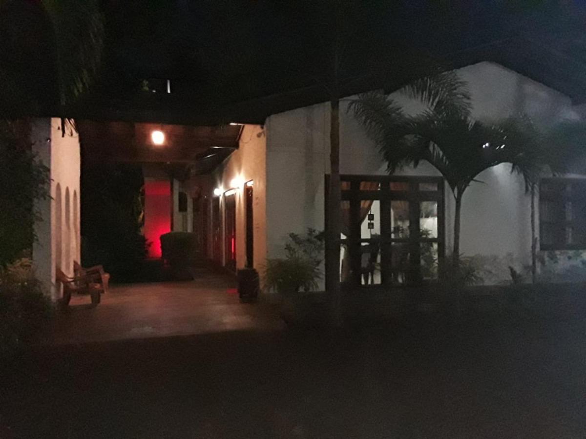 Villa Delorenta Anuradhapura Ngoại thất bức ảnh